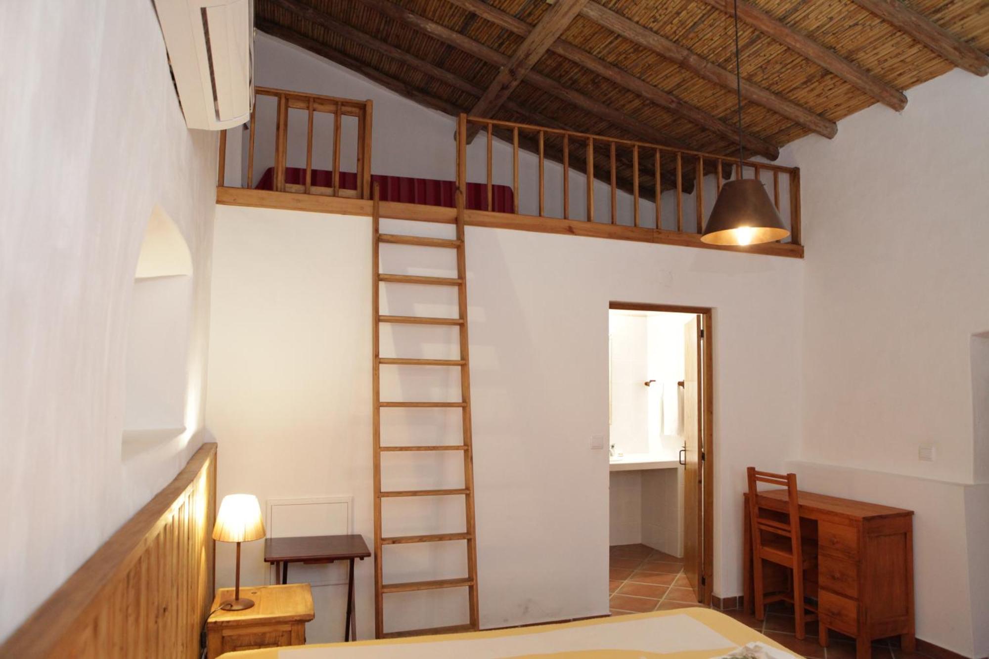 Гостевой дом Casas Do Palheiro Velho Каштру-Марин Экстерьер фото